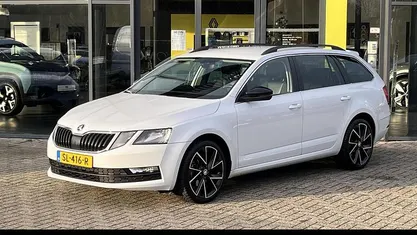 Wit Gebruikt 2018 Skoda Octavia Business Line Stationwagen | € 14.450 (Eerlijke prijs)