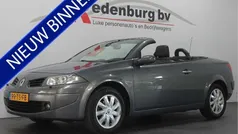 Grijs, metallic lak Gebruikt 2007 Renault Mégane Cabriolet Cabriolet | € 3.945 (Eerlijke prijs)
