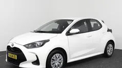 Gebruikt 2023 Toyota Yaris Hybrid Active Hatchback | € 22.795 (Eerlijke prijs)