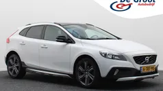Wit Gebruikt 2014 Volvo V40 CC Momentum Stationwagen | € 13.950 (Eerlijke prijs)