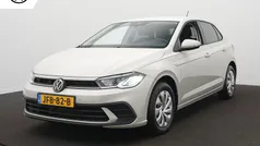Grijs Gebruikt 2024 VW Polo Business Hatchback | € 23.900 (Goede deal)
