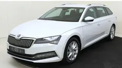 Wit Gebruikt 2022 Skoda Superb Business Line Stationwagen | € 26.750 (Super prijs)