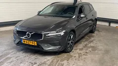 Gebruikt 2021 Volvo V60 Momentum Stationwagen | € 29.495 (Eerlijke prijs)