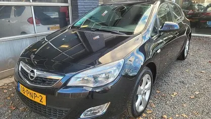 Gebruikt 2011 Opel Astra Edition Hatchback | € 4.850 (Eerlijke prijs)