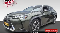Groen Gebruikt 2022 Lexus UX 250h Business Edition SUV | € 29.930 (Goede deal)