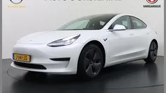 Wit Gebruikt 2020 Tesla Model 3 Standard Range Plus Sedan | € 20.395 (Eerlijke prijs)