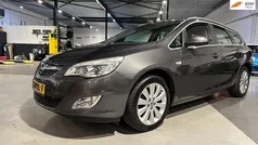 Grijs Gebruikt 2011 Opel Astra Cosmo Stationwagen | € 4.599 (Eerlijke prijs)