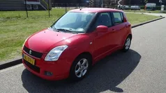 Rood Gebruikt 2005 Suzuki Swift Hatchback | € 1.895 (Eerlijke prijs)