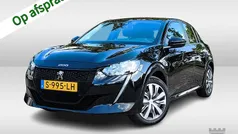 Zwart Gebruikt 2023 Peugeot e-208 Active Hatchback | € 19.900 (Eerlijke prijs)