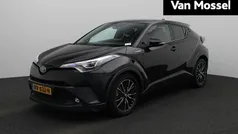 Zwart Gebruikt 2018 Toyota C-HR Executive SUV | € 17.900 (Eerlijke prijs)
