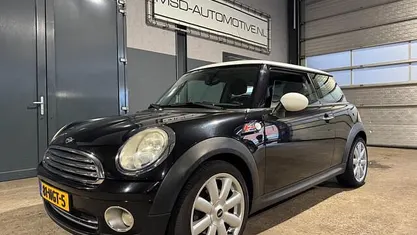 Zwart Gebruikt 2010 Mini Cooper Business Hatchback | € 3.949 (Eerlijke prijs)