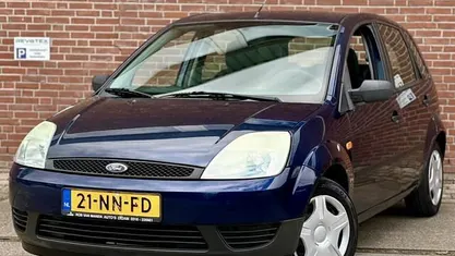 Blauw Gebruikt 2003 Ford Fiesta Ambiente Hatchback | € 1.750 (Eerlijke prijs)