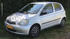 Gebruikt 2000 Toyota Yaris Luna Hatchback | € 3.100 (Eerlijke prijs)