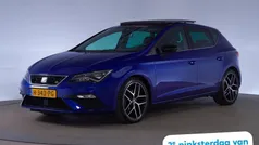 Blauw Gebruikt 2020 Seat Leon FR Hatchback | € 20.745 (Eerlijke prijs)
