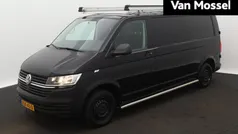 Zwart Gebruikt 2021 VW T6.1 Van | € 18.900 (Eerlijke prijs)