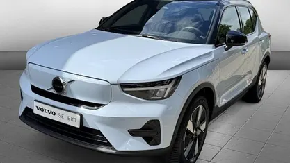 Blauw Occasion 2024 Volvo XC40 Plus SUV | € 43.995 (Eerlijke prijs)