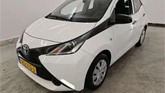 Gebruikt 2017 Toyota Aygo Hatchback | € 8.850 (Eerlijke prijs)