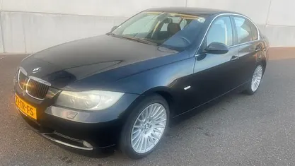 Zwart Gebruikt 2007 BMW 318 Executive Sedan | € 3.449 (Eerlijke prijs)