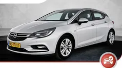 Grijs Gebruikt 2018 Opel Astra Edition Hatchback | € 11.825 (Eerlijke prijs)