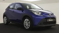 Blauw Gebruikt 2023 Toyota Aygo Play Hatchback | € 15.999 (Goede deal)