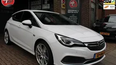 Wit Gebruikt 2018 Opel Astra Hatchback | € 18.995 (Eerlijke prijs)
