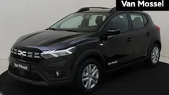 Gebruikt 2024 Dacia Sandero Expression Hatchback | € 21.425 (Eerlijke prijs)