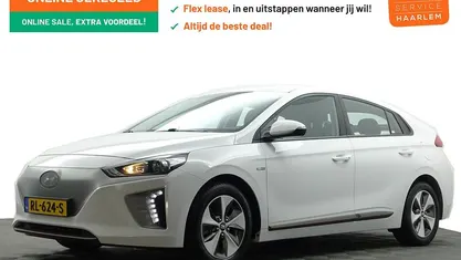 Wit Occasion 2018 Hyundai Ioniq Premium Hatchback | € 11.900 (Eerlijke prijs)