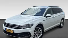 Wit Gebruikt 2021 VW Passat Business Stationwagen | € 22.430 (Goede deal)