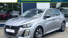 Grijs metallic Nieuw 2025 Peugeot 208 Style Hatchback | € 21.940 (Eerlijke prijs)