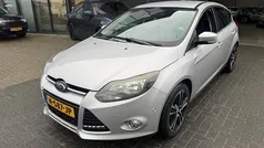 Grijs Gebruikt 2011 Ford Focus Titanium Hatchback | € 4.495 (Eerlijke prijs)