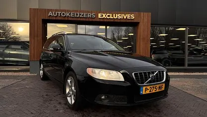 Zwart Gebruikt 2007 Volvo V70 Momentum Stationwagen | € 8.900 (Eerlijke prijs)