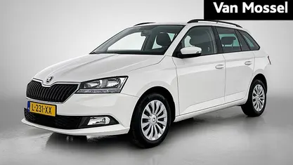 Wit Gebruikt 2021 Skoda Fabia Ambition Hatchback | € 13.944 (Eerlijke prijs)