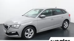 Grijs Gebruikt 2020 Skoda Scala Ambition Hatchback | € 16.440 (Eerlijke prijs)