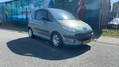 Grijs Gebruikt 2005 Peugeot 1007 Hatchback | € 1.950 (Eerlijke prijs)