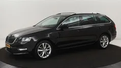 Zwart Gebruikt 2019 Skoda Octavia Clever Stationwagen | € 13.700 (Eerlijke prijs)