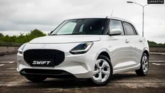 Wit Gebruikt 2024 Suzuki Swift Hatchback | € 19.945 (Eerlijke prijs)