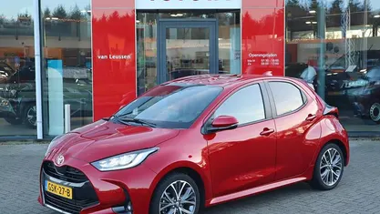 Occasion 2024 Toyota Yaris Hybrid Executive Hatchback | € 27.900 (Eerlijke prijs)