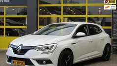Wit Gebruikt 2018 Renault Mégane IV Life Hatchback | € 11.750 (Eerlijke prijs)