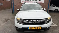 Gebruikt 2016 Dacia Duster Lauréate SUV | € 9.450 (Eerlijke prijs)