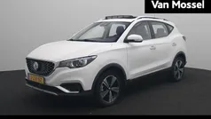 Wit Gebruikt 2020 MG ZS Luxury Sedan | € 14.995 (Eerlijke prijs)