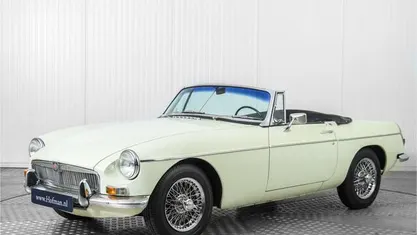 Wit Gebruikt 1968 MG B Cabriolet | € 22.900