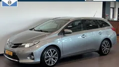 Grijs Gebruikt 2014 Toyota Auris Touring Sports Stationwagen | € 10.950 (Eerlijke prijs)