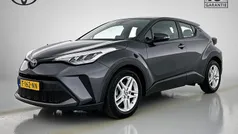 Grijs metallic Gebruikt 2023 Toyota C-HR Active SUV | € 25.945 (Eerlijke prijs)
