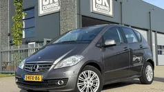 Grijs, metallic lak Gebruikt 2012 Mercedes A160 Elegance MPV | € 7.499 (Eerlijke prijs)