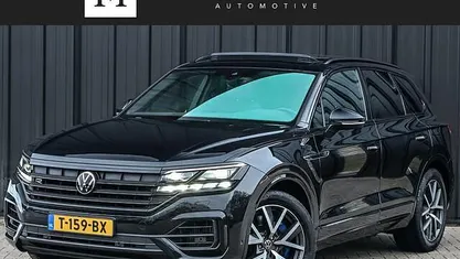 Zwart Occasion 2020 VW Touareg R SUV | € 54.900 (Eerlijke prijs)