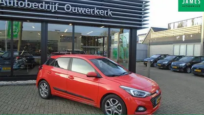 Rood Gebruikt 2018 Hyundai i20 Comfort Hatchback | € 10.745 (Eerlijke prijs)