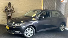 Zwart Gebruikt 2018 Skoda Fabia Ambition Hatchback | € 11.999 (Eerlijke prijs)