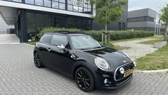 Gebruikt 2017 Mini Cooper Business Hatchback | € 17.990 (Eerlijke prijs)