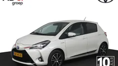 Wit Gebruikt 2018 Toyota Yaris Hybrid Design Hatchback | € 16.950 (Eerlijke prijs)