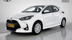 Wit Gebruikt 2024 Toyota Yaris Hybrid Active Hatchback | € 22.945 (Eerlijke prijs)